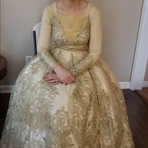 COPY - Beautiful long sleeve gold gown only worn 2 hours - Picture 7 of 7